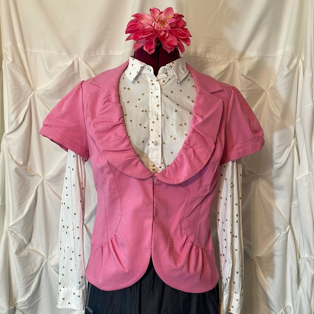 Pink short sleeve jacket